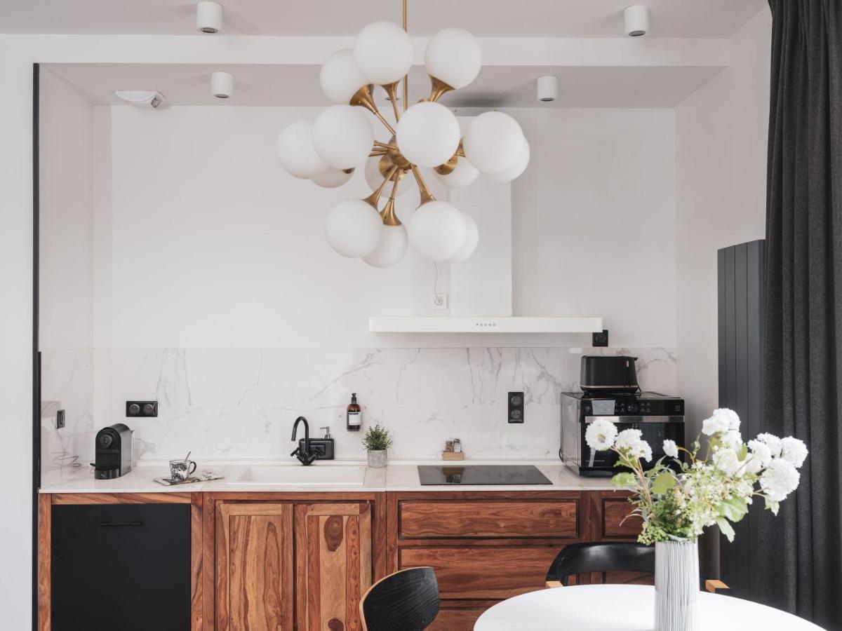 Appartements Place Royale - Maisons Du Monde Hotel & Suites ナント エクステリア 写真